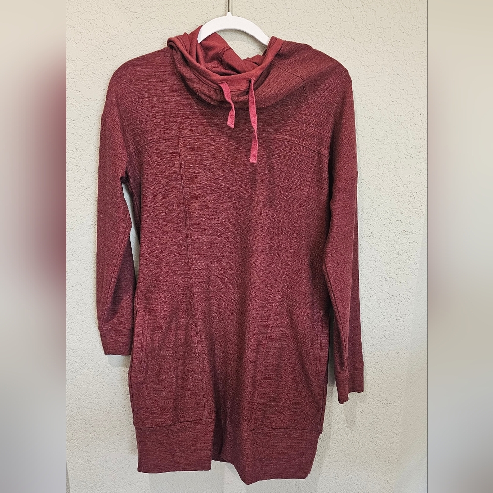 Toad & Co maroon hooded dress size Medium